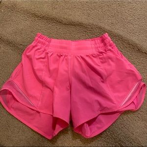 lulu lemon hotty hot shorts 4 inch